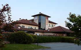 Elysium Hotel Raya